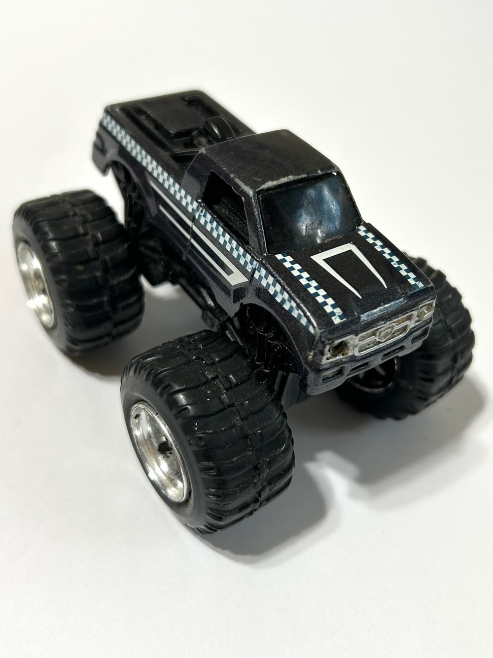 4/$20 Motor Max Mighty Monsters Die Cast Monster Truck 1:64 Monster Jam Trucks